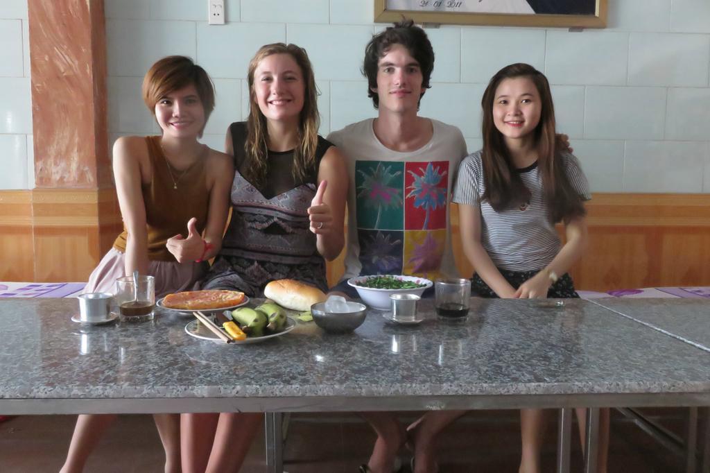 Linh'S Homestay Фонг Нха Екстериор снимка